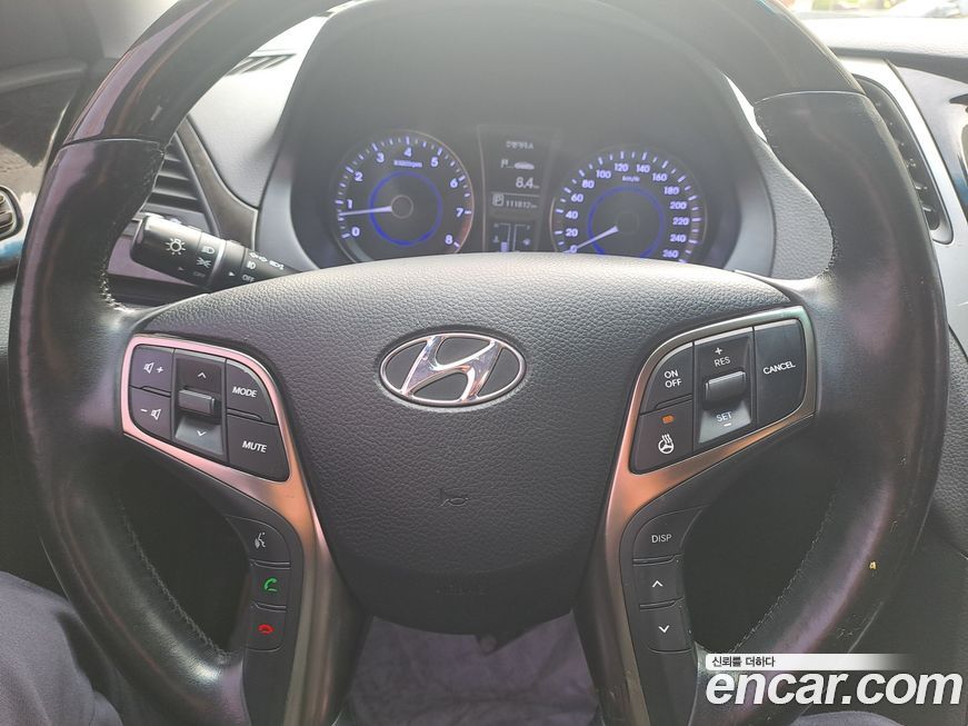 Hyundai Grandeur 2012