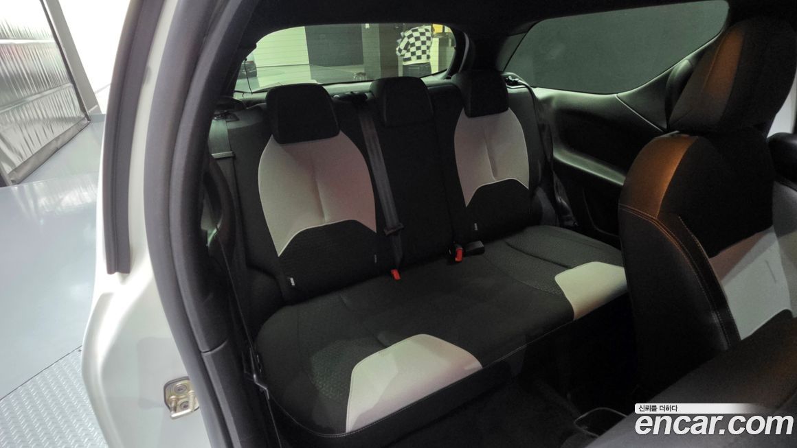 Citroen-DS DS3 2012