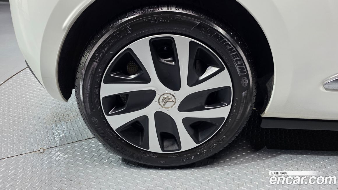 Citroen-DS DS3 2012