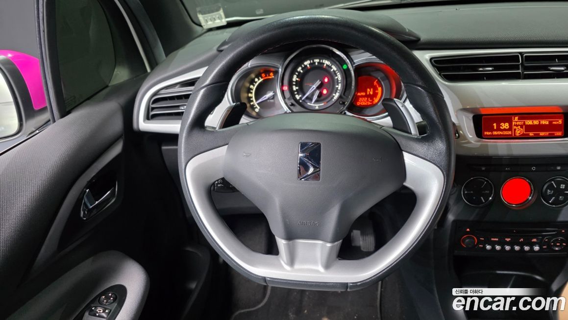 Citroen-DS DS3 2012
