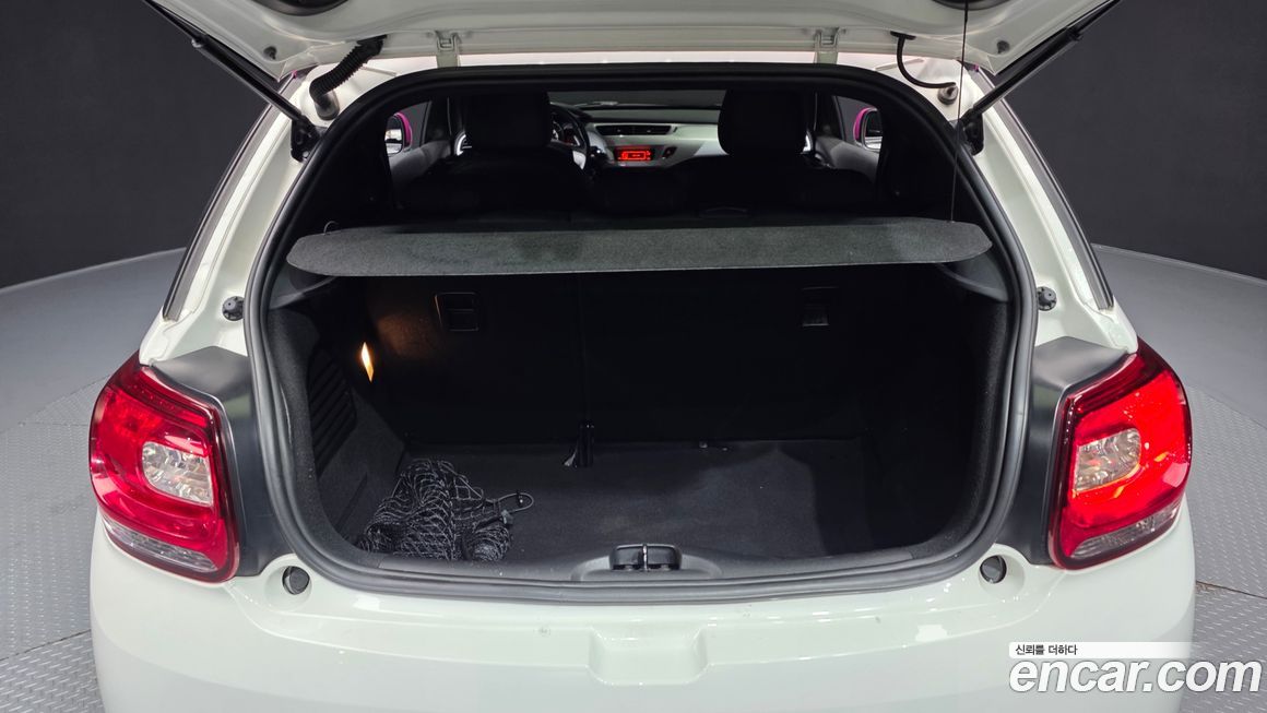 Citroen-DS DS3 2012