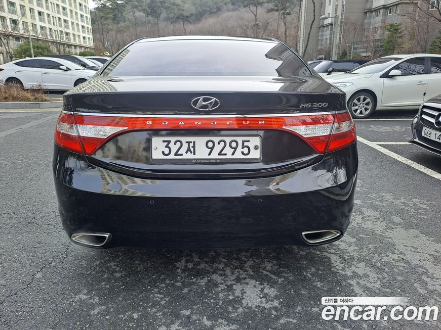 Hyundai Grandeur 2012
