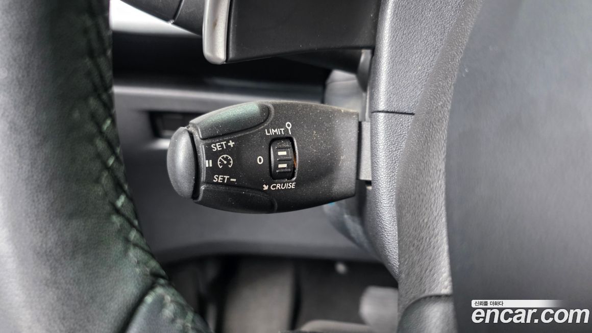 Citroen-DS DS3 2012