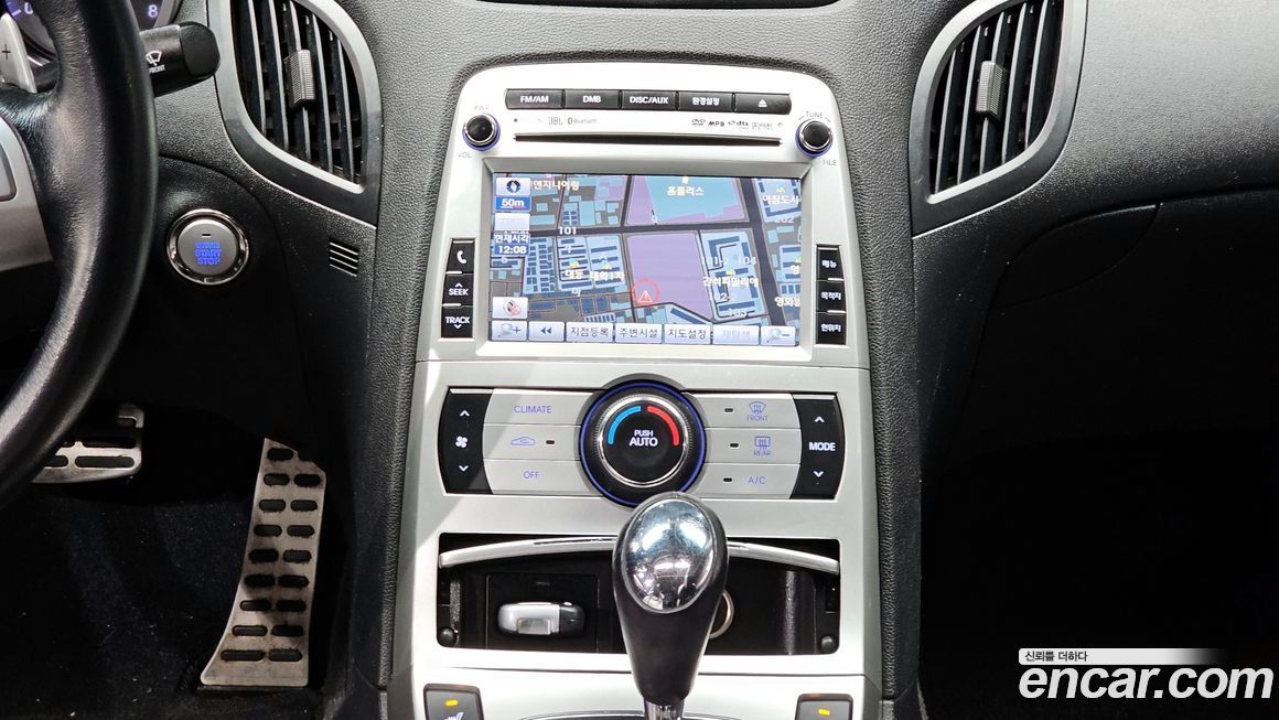 Hyundai Genesis 2010