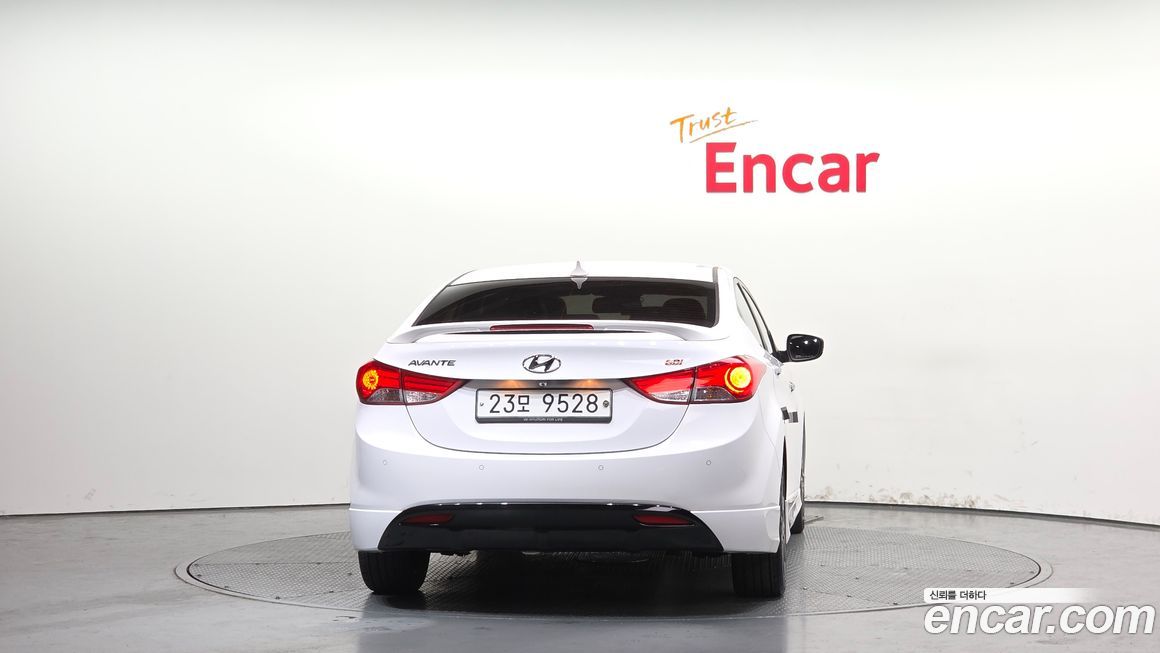 Hyundai AVANTE 2014
