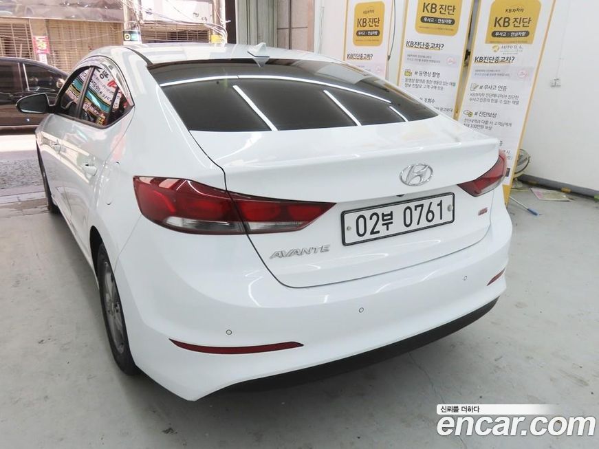 Hyundai AVANTE 2016