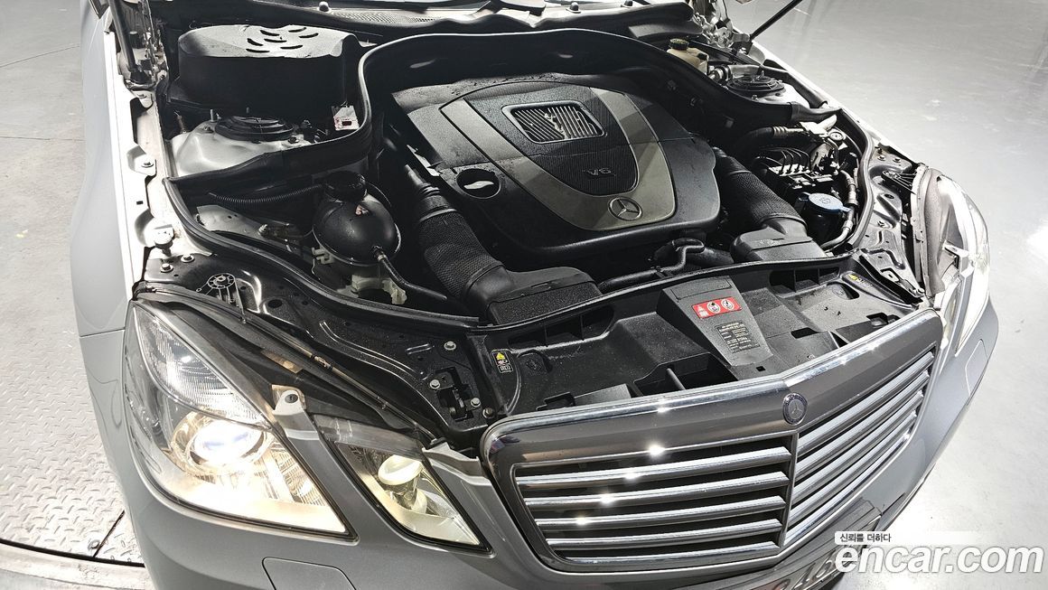 Mercedes-Benz E-Class 2010