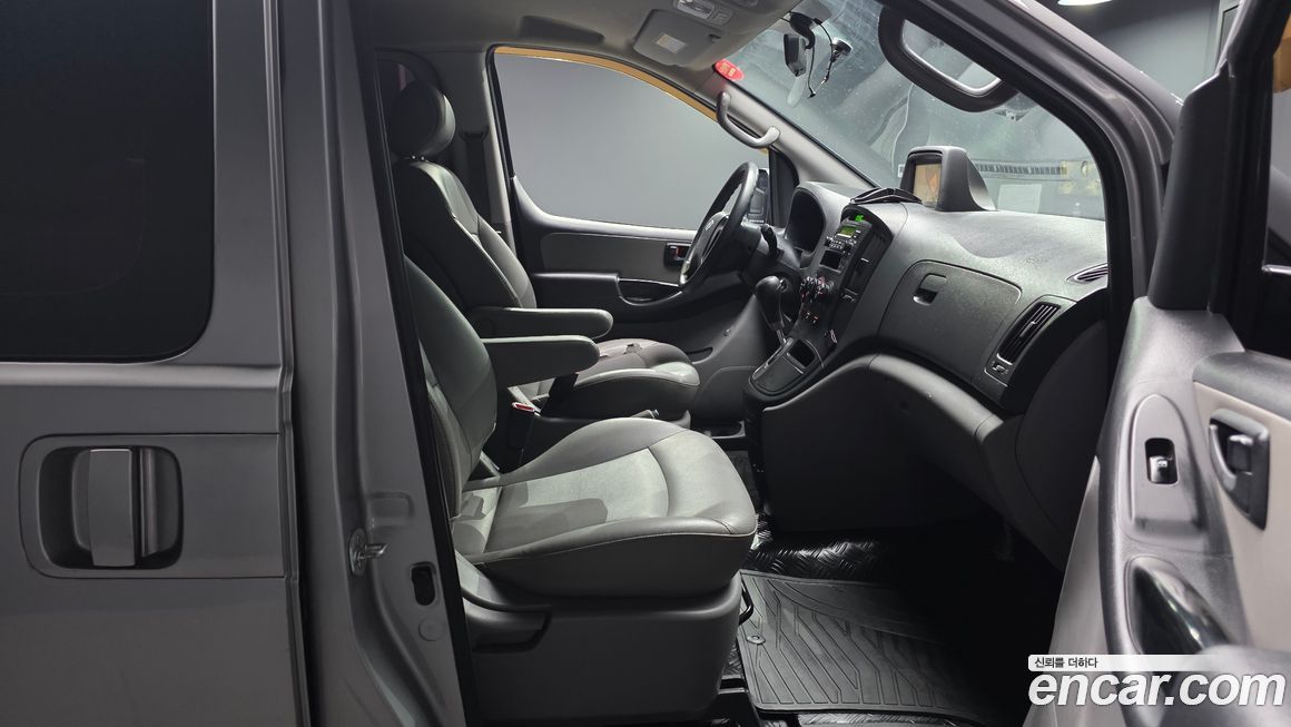 Hyundai Starex 2013
