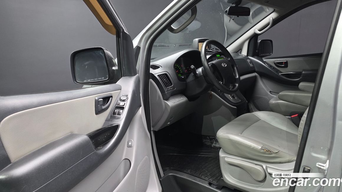 Hyundai Starex 2013