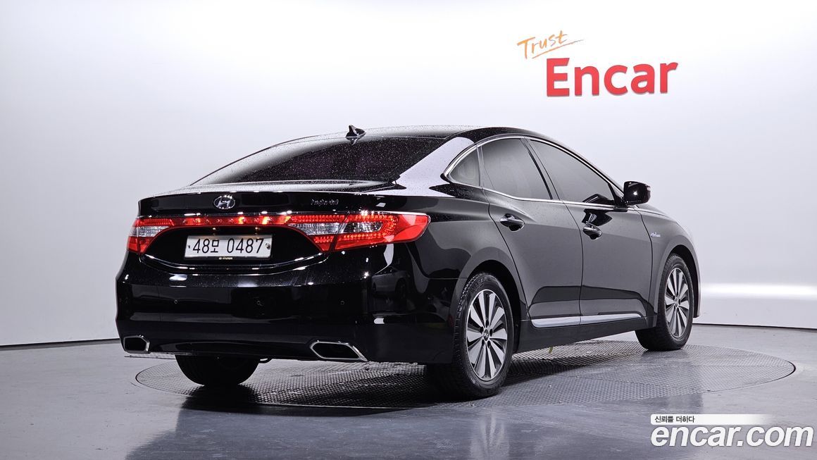 Hyundai Grandeur 2016