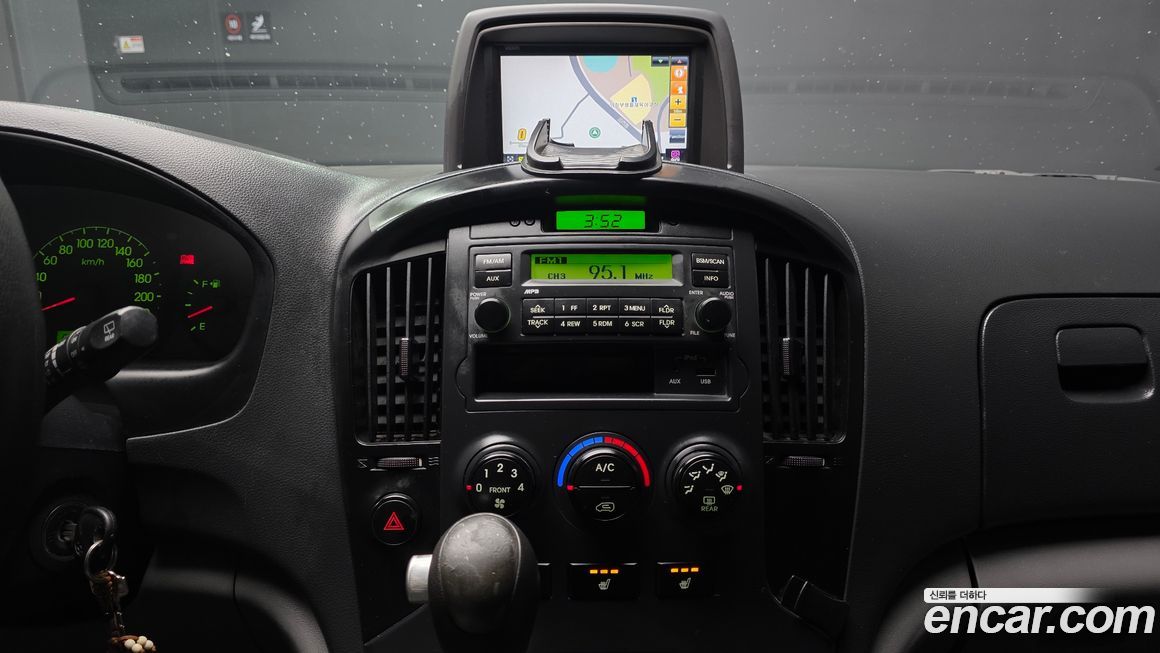 Hyundai Starex 2013