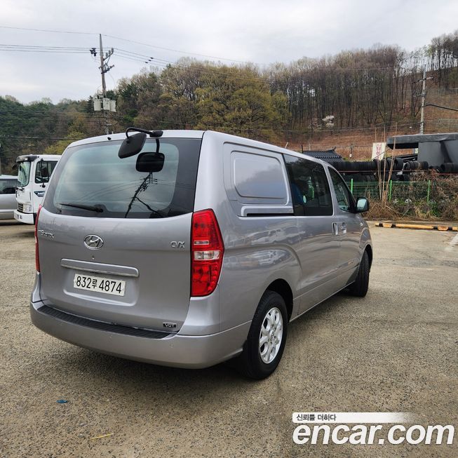 Hyundai Starex 2013