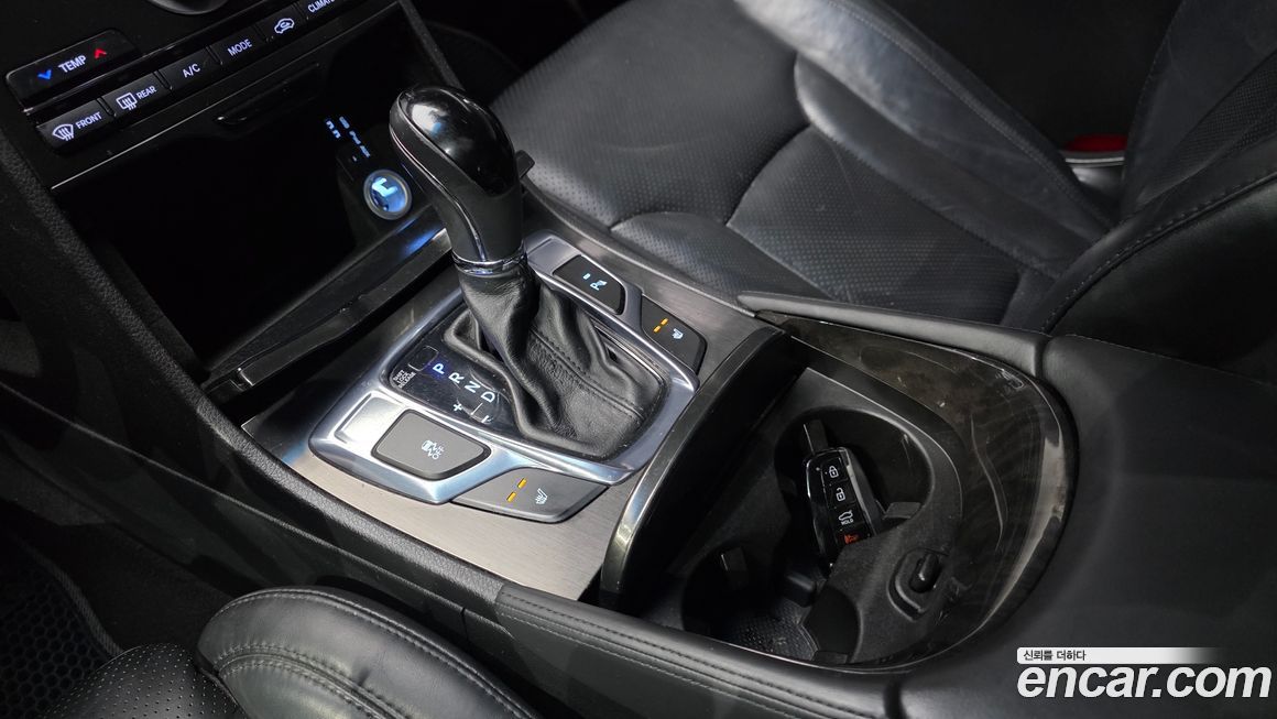 Hyundai Grandeur 2016