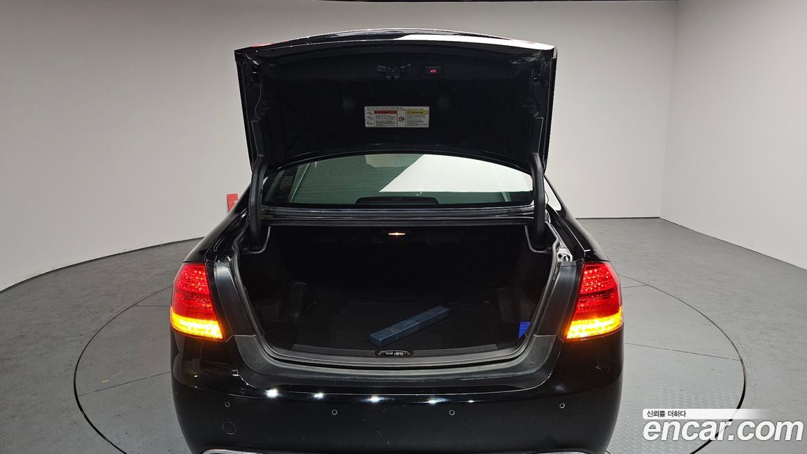 KG_Mobility_Ssangyong Chairman 2013