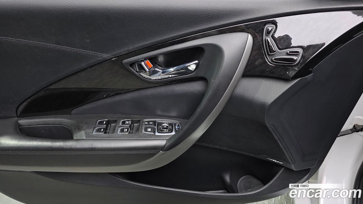 Hyundai Grandeur 2016