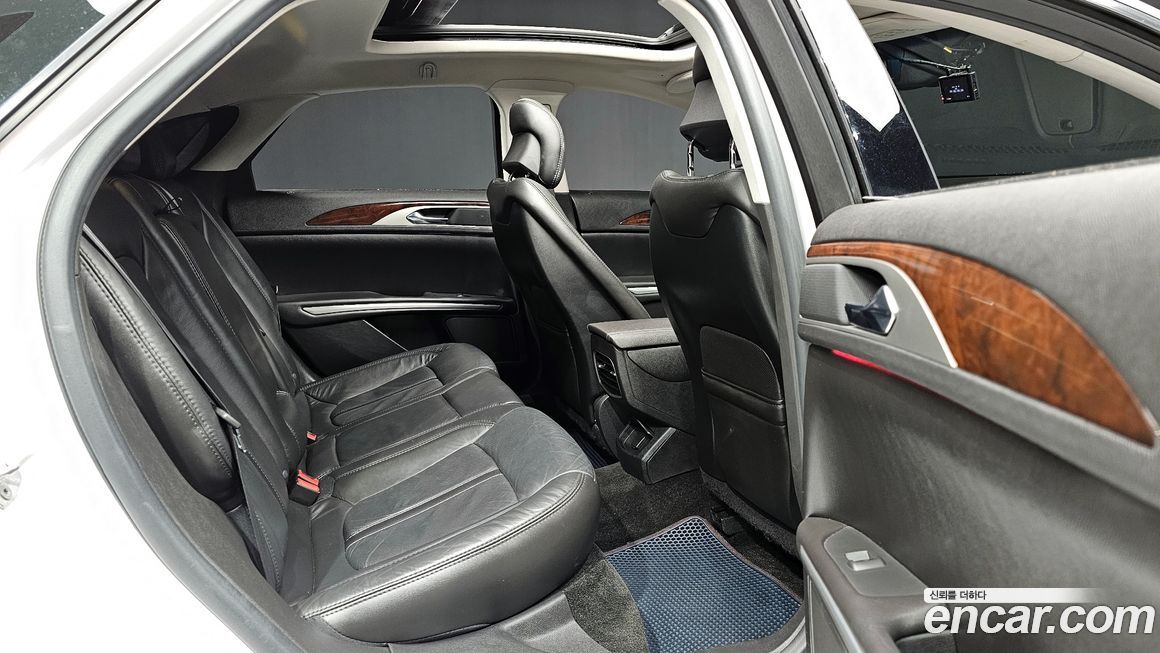 Lincoln MKZ 2014