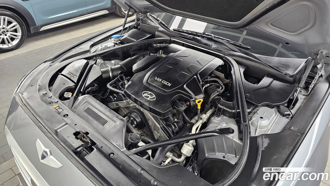 Hyundai Genesis 2014