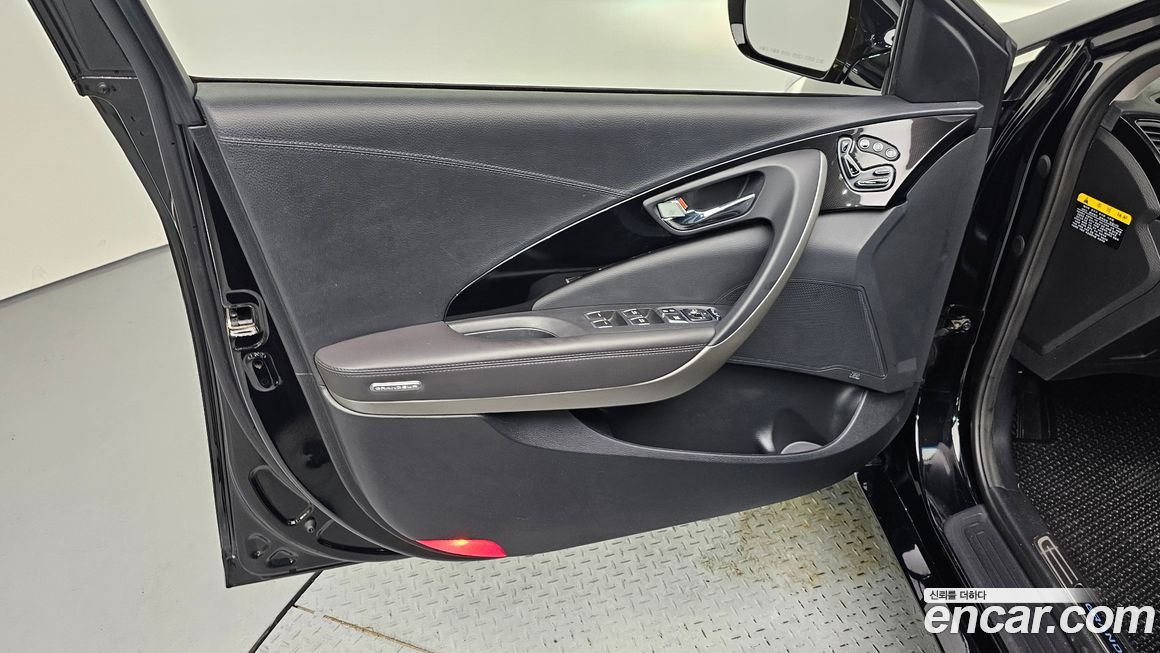 Hyundai Grandeur 2016