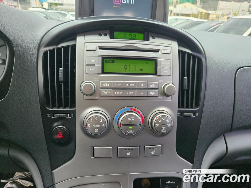 Hyundai Starex 2012