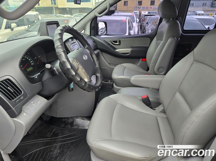Hyundai Starex 2012
