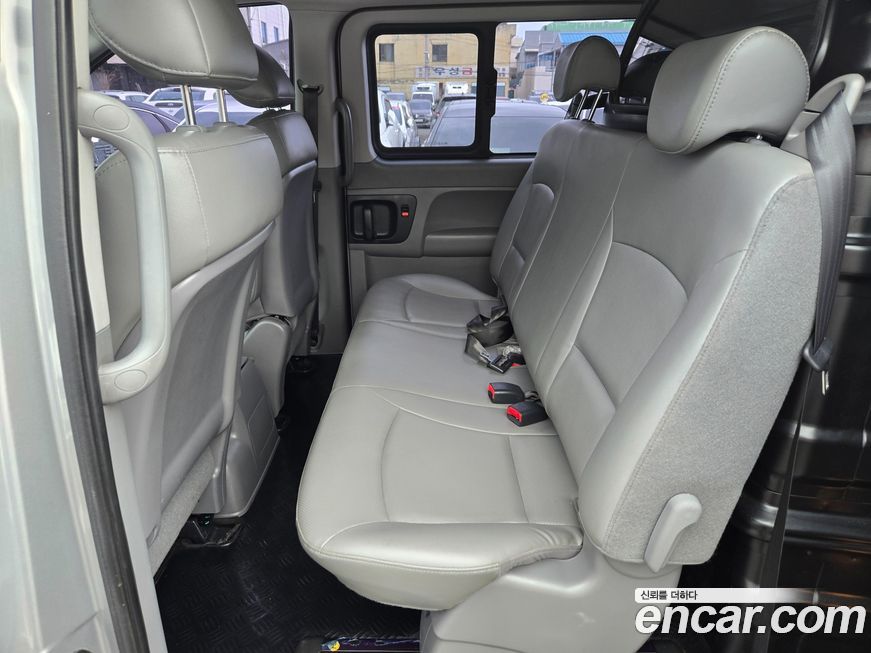 Hyundai Starex 2012