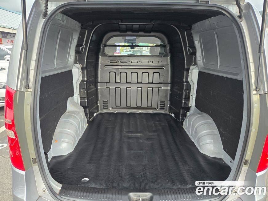 Hyundai Starex 2012