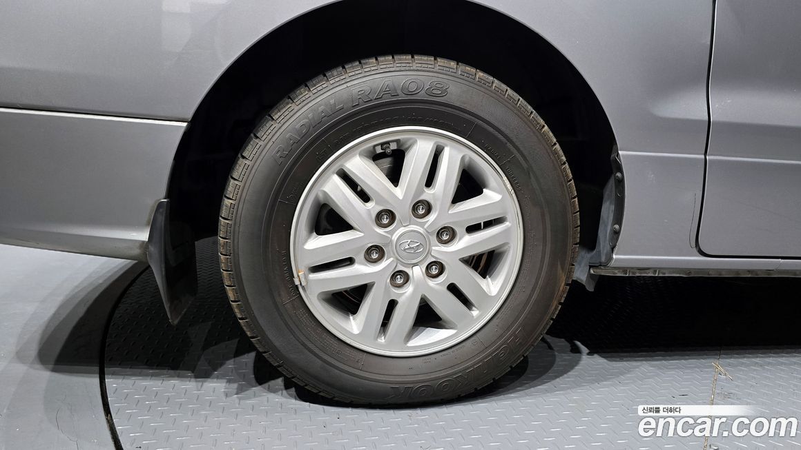 Hyundai Starex 2016