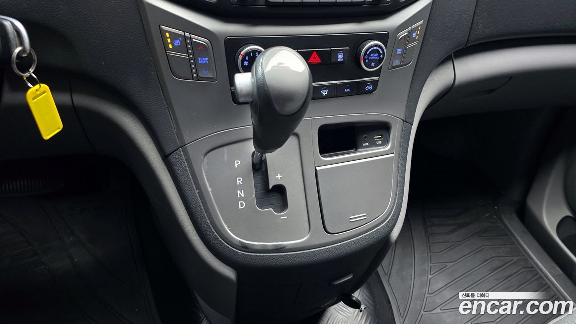 Hyundai Starex 2016