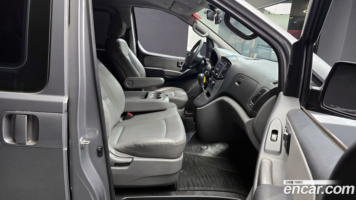 Hyundai Starex 2016