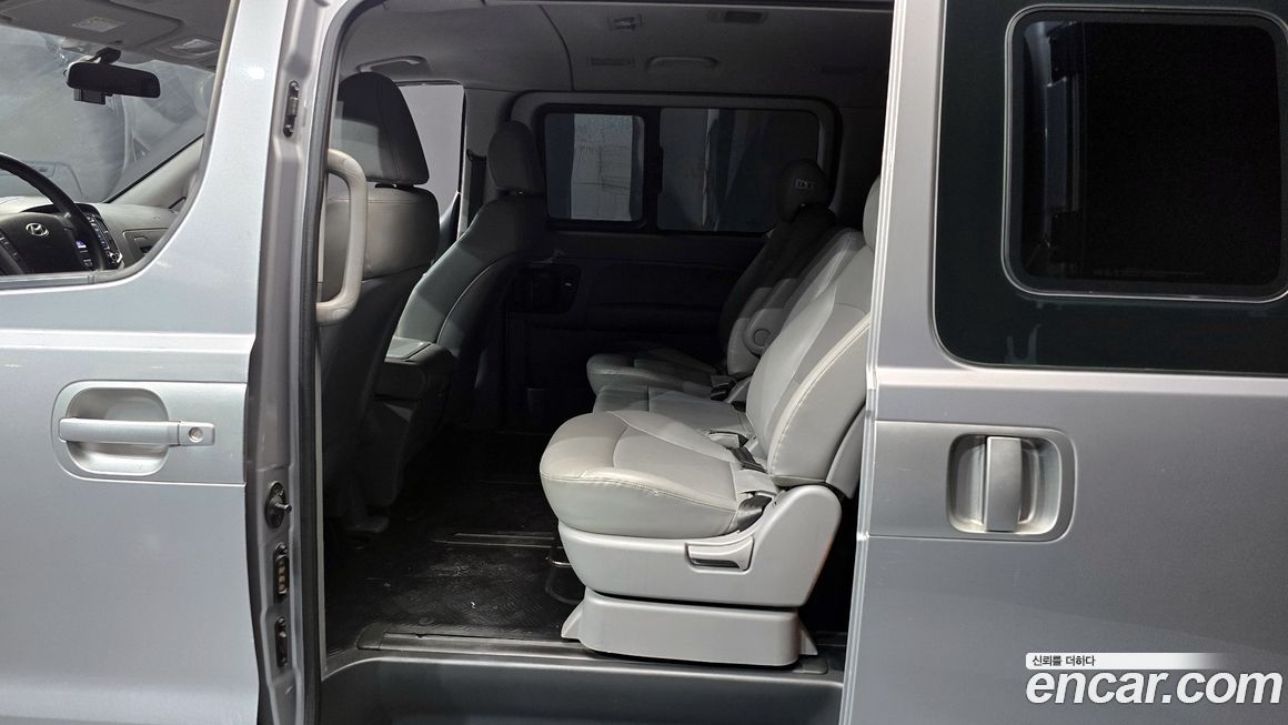 Hyundai Starex 2016