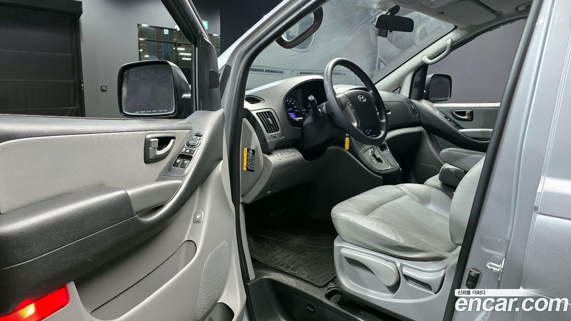 Hyundai Starex 2016