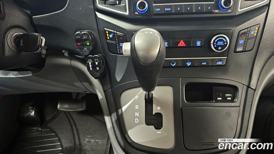 Hyundai Starex 2019