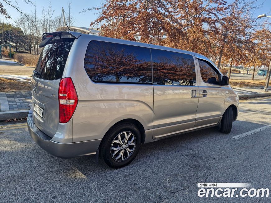 Hyundai Starex 2018