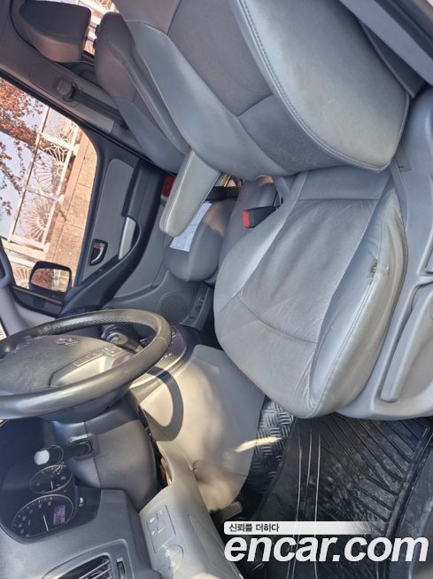 Hyundai Starex 2018