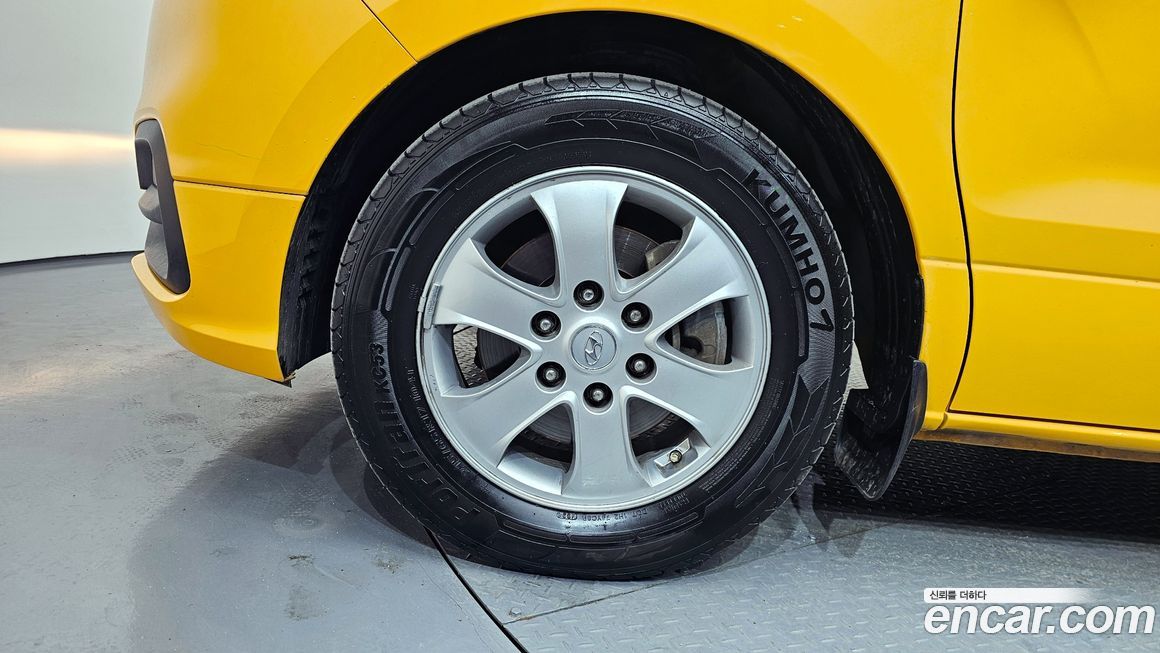 Hyundai Starex 2019