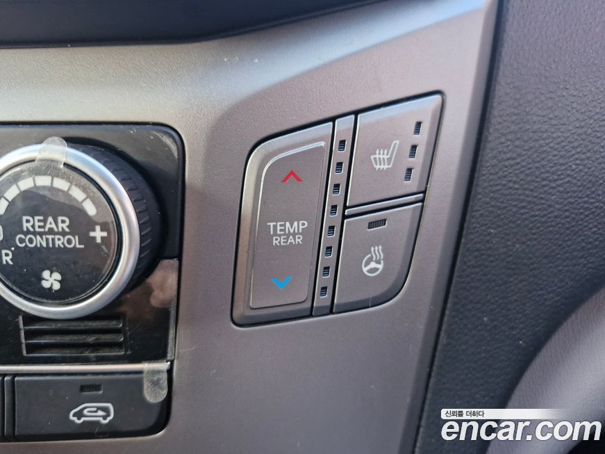 Hyundai Starex 2018