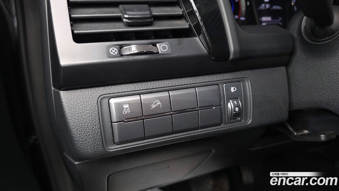 KG_Mobility_Ssangyong Rexton 2020