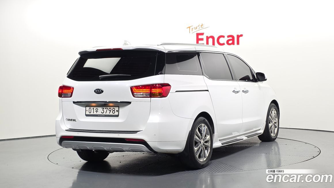 Kia Canival 2018