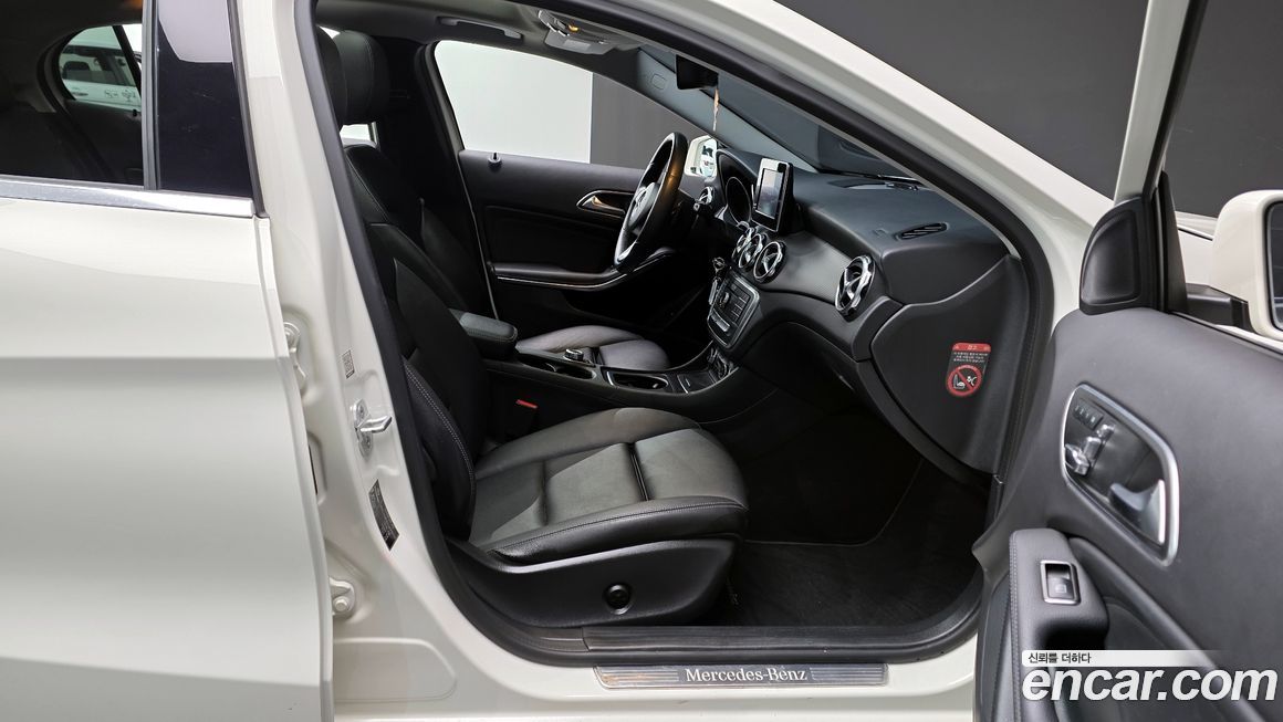 Mercedes-Benz GLA-Class 2018