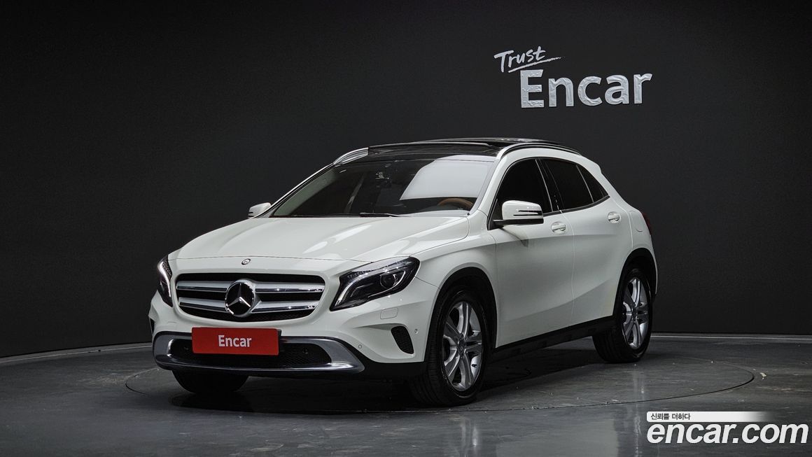 Mercedes-Benz GLA-Class 2015