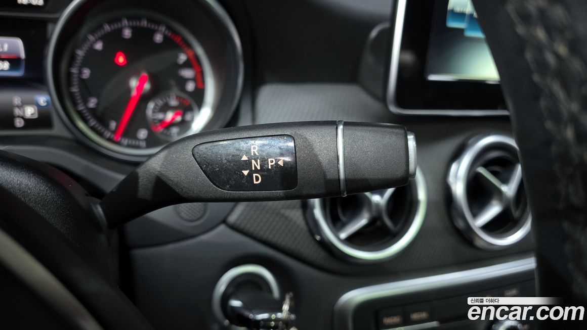Mercedes-Benz GLA-Class 2018