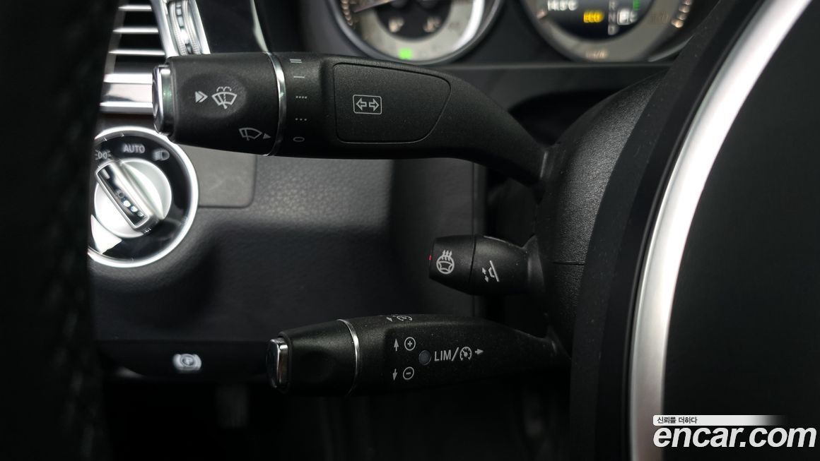 Mercedes-Benz E-Class 2016