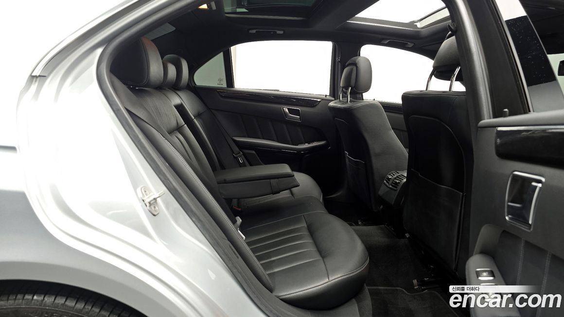 Mercedes-Benz E-Class 2016