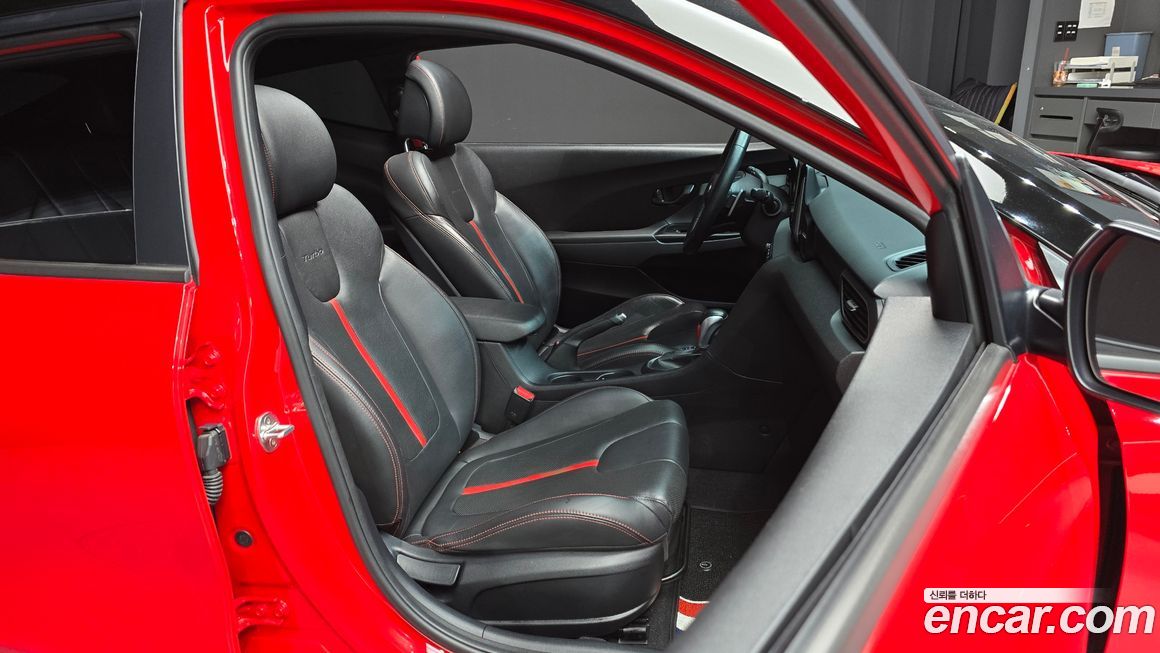 Hyundai Veloster 2018