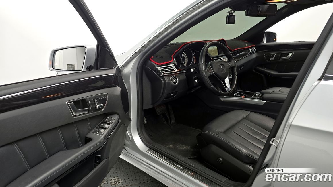 Mercedes-Benz E-Class 2016