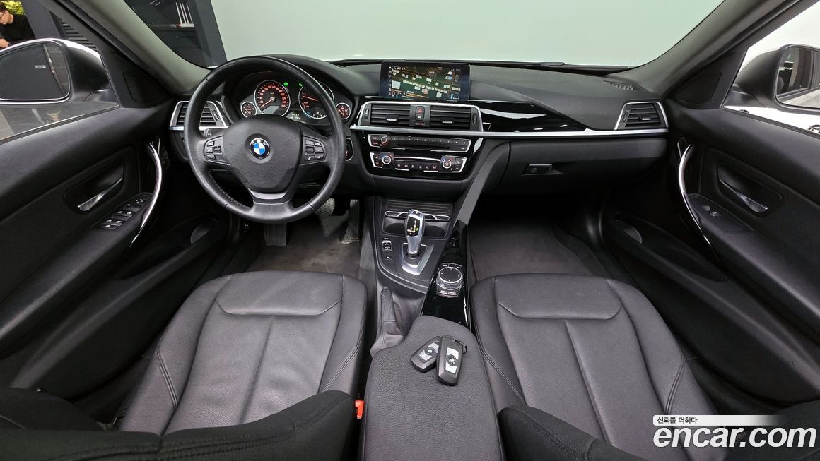 BMW 3-Series 2018