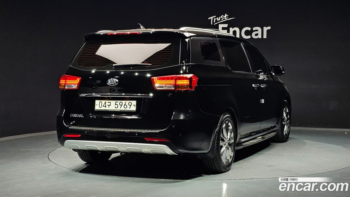 Kia Canival 2018