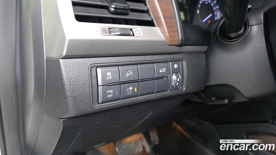 KG_Mobility_Ssangyong Rexton 2018