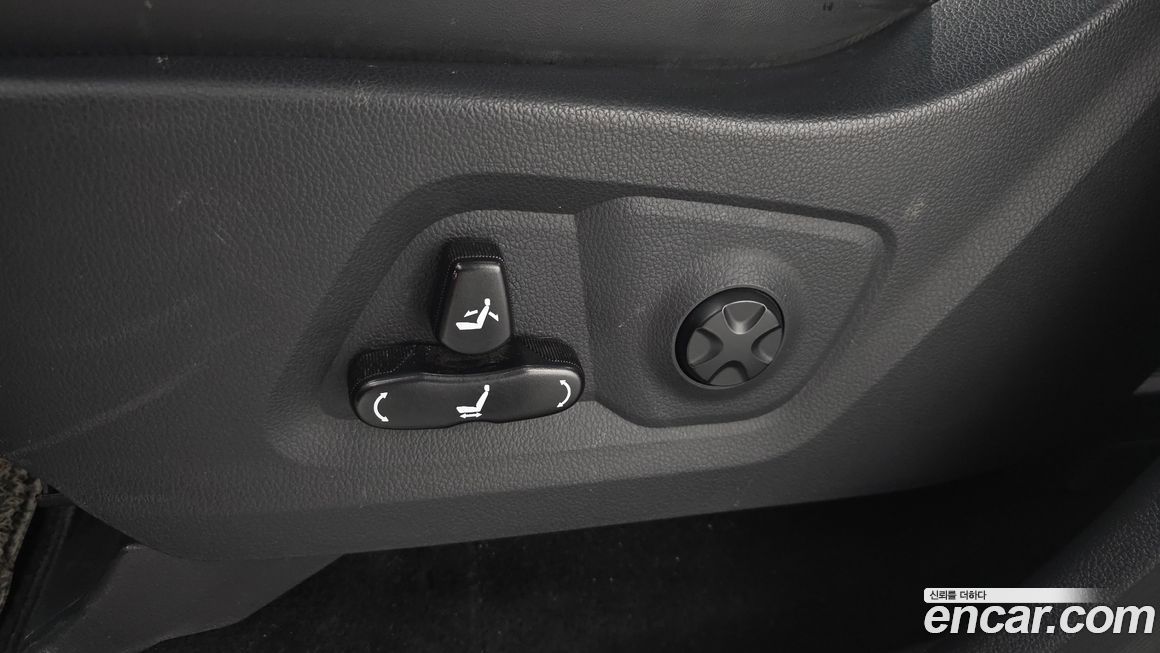 KG_Mobility_Ssangyong Rexton 2020