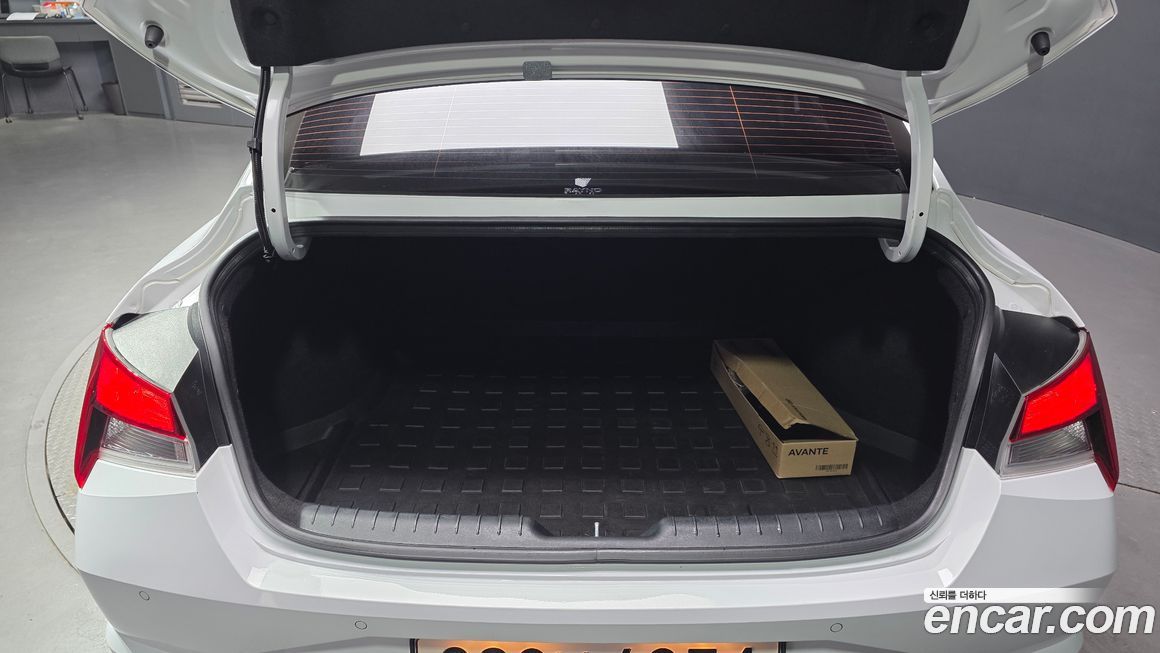 Hyundai AVANTE 2021